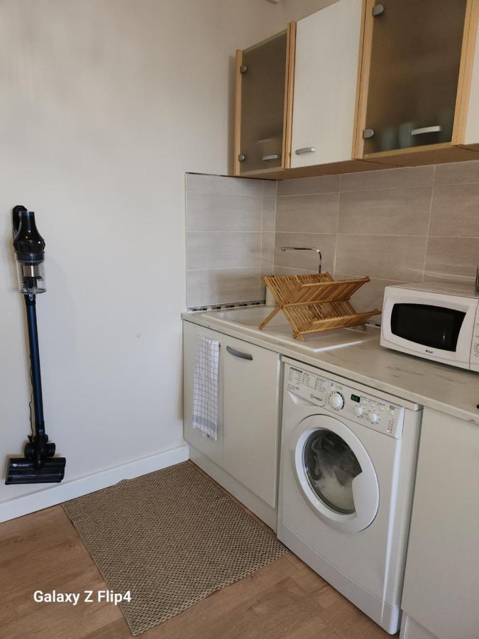 Vue / Parking / A 200m Apartment *